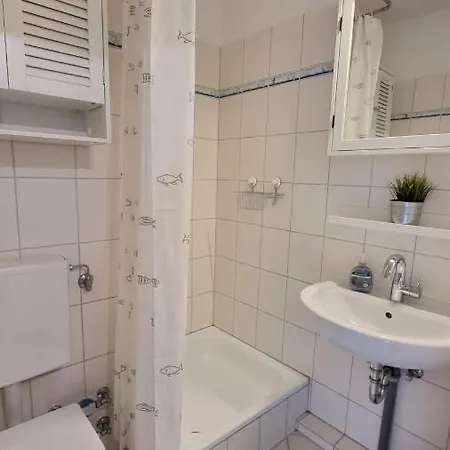 O04-005 * ハイリゲンハーフェン